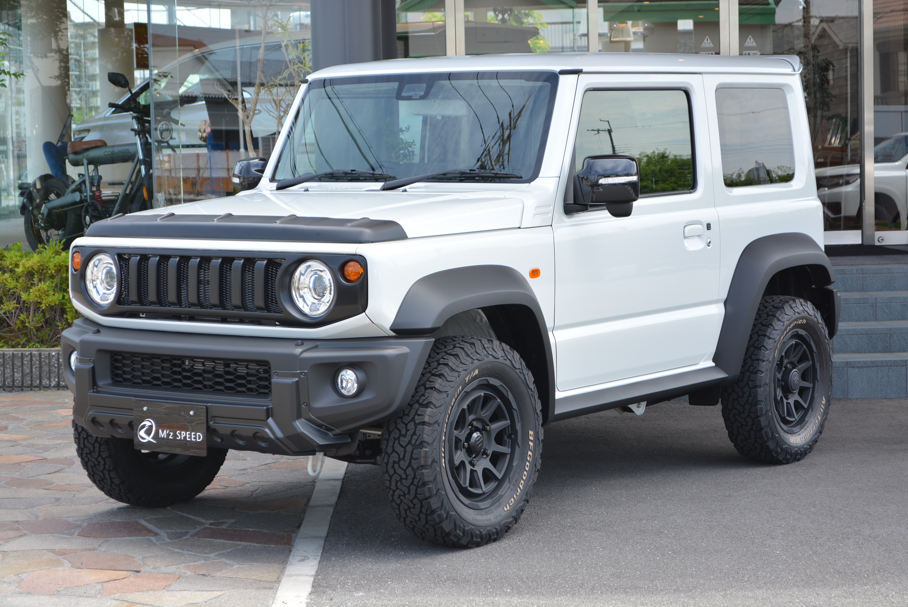 ジムニーシエラ【展示車両】 4WD JC（AT)
