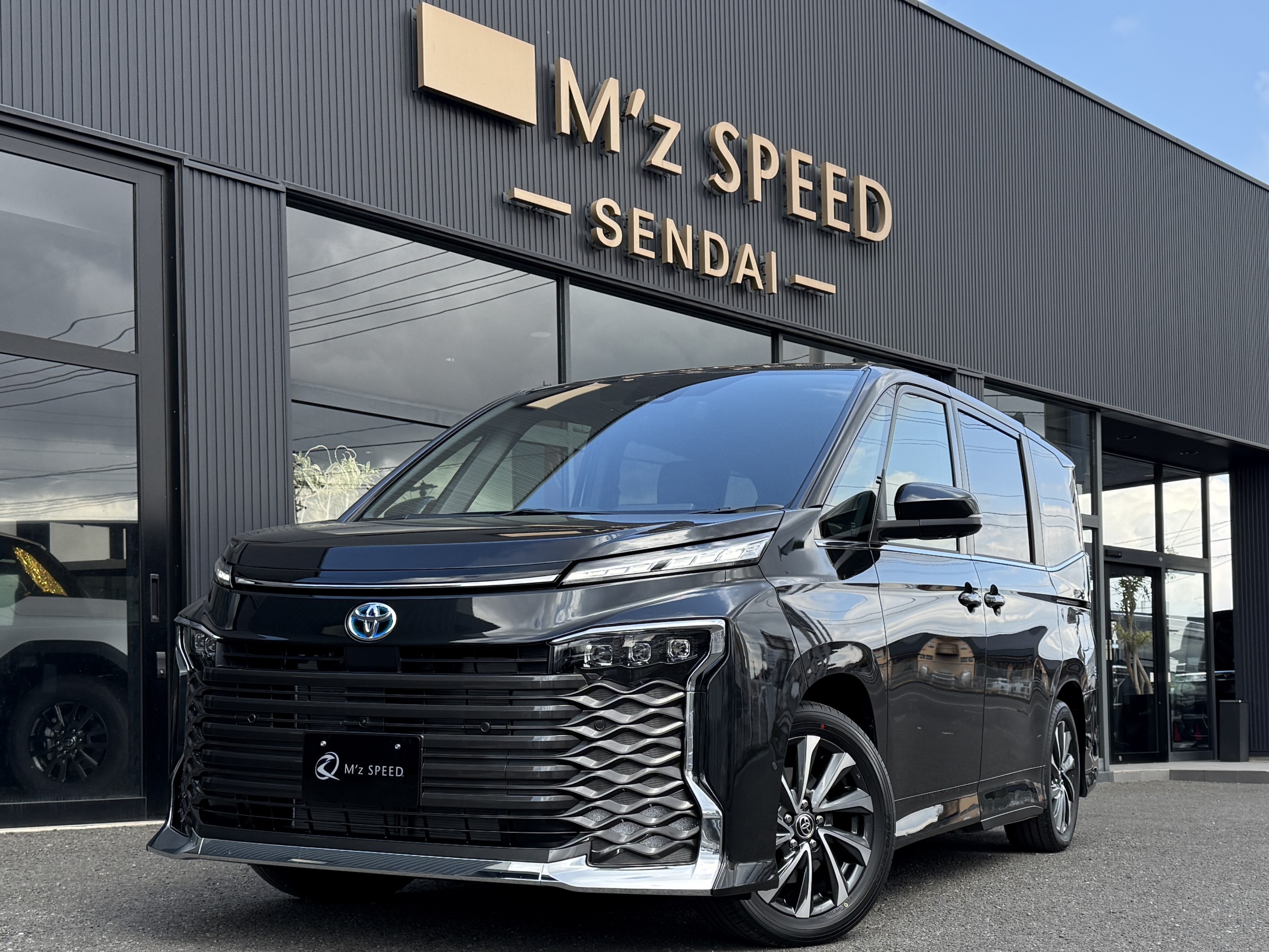 ヴォクシー ２ＷＤ　ハイブリッドＳ－Ｚ　Mz仙台店【在庫車】