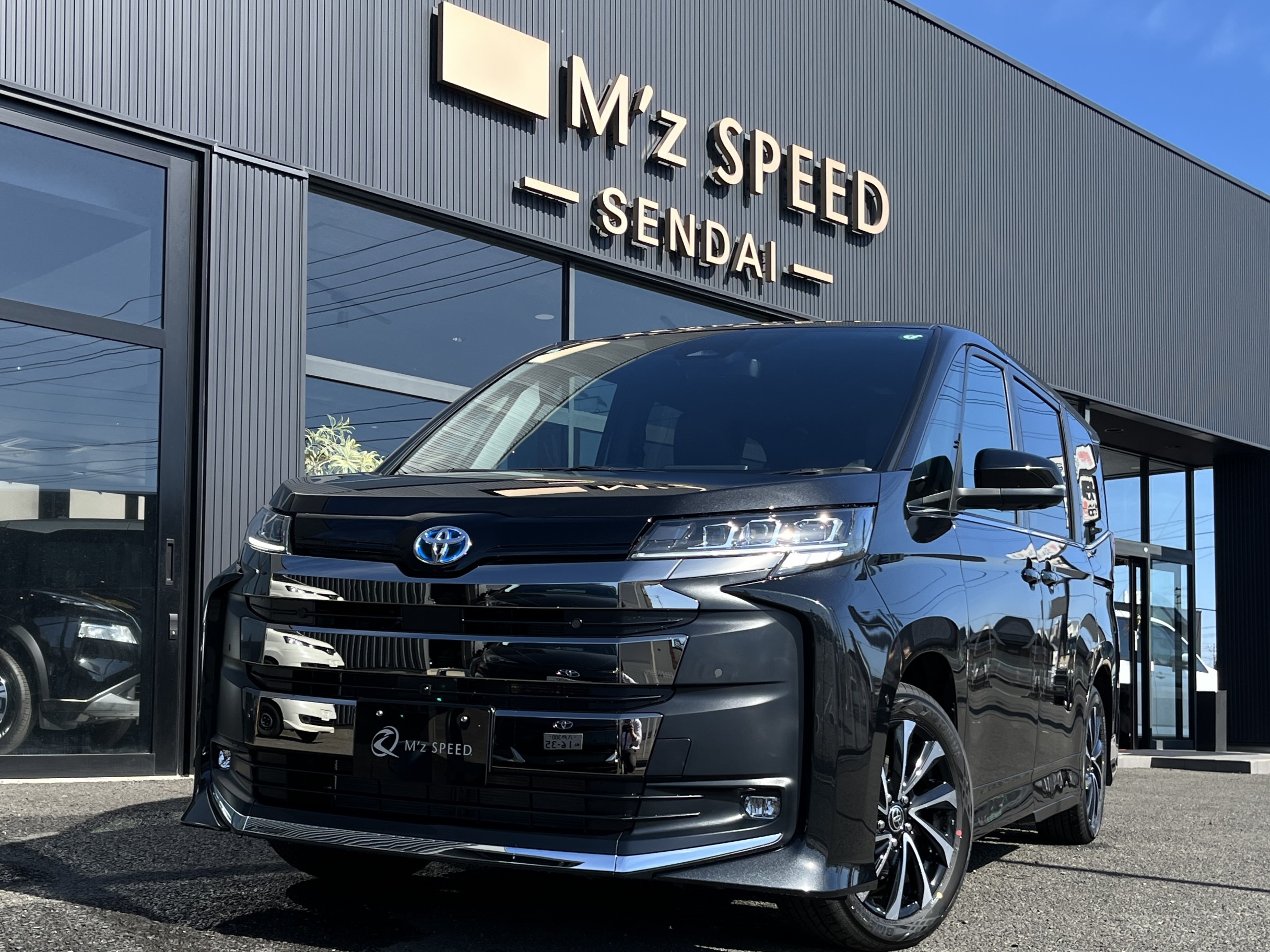 ノア ２ＷＤ　ハイブリッドＳ－Ｚ　Mz仙台店【在庫車】