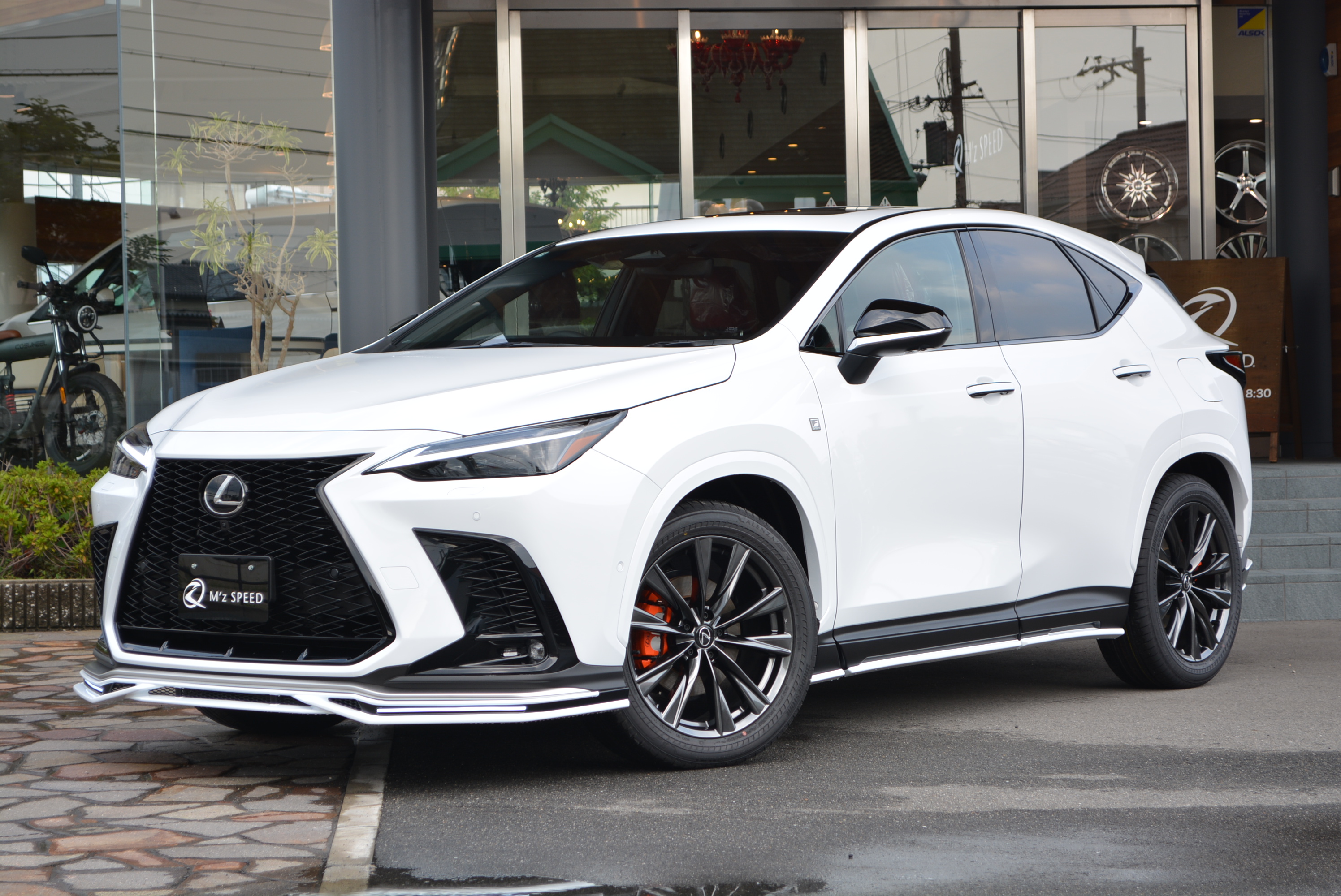 NX【展示車】 2WD NX350ｈ Ｆ SPORT