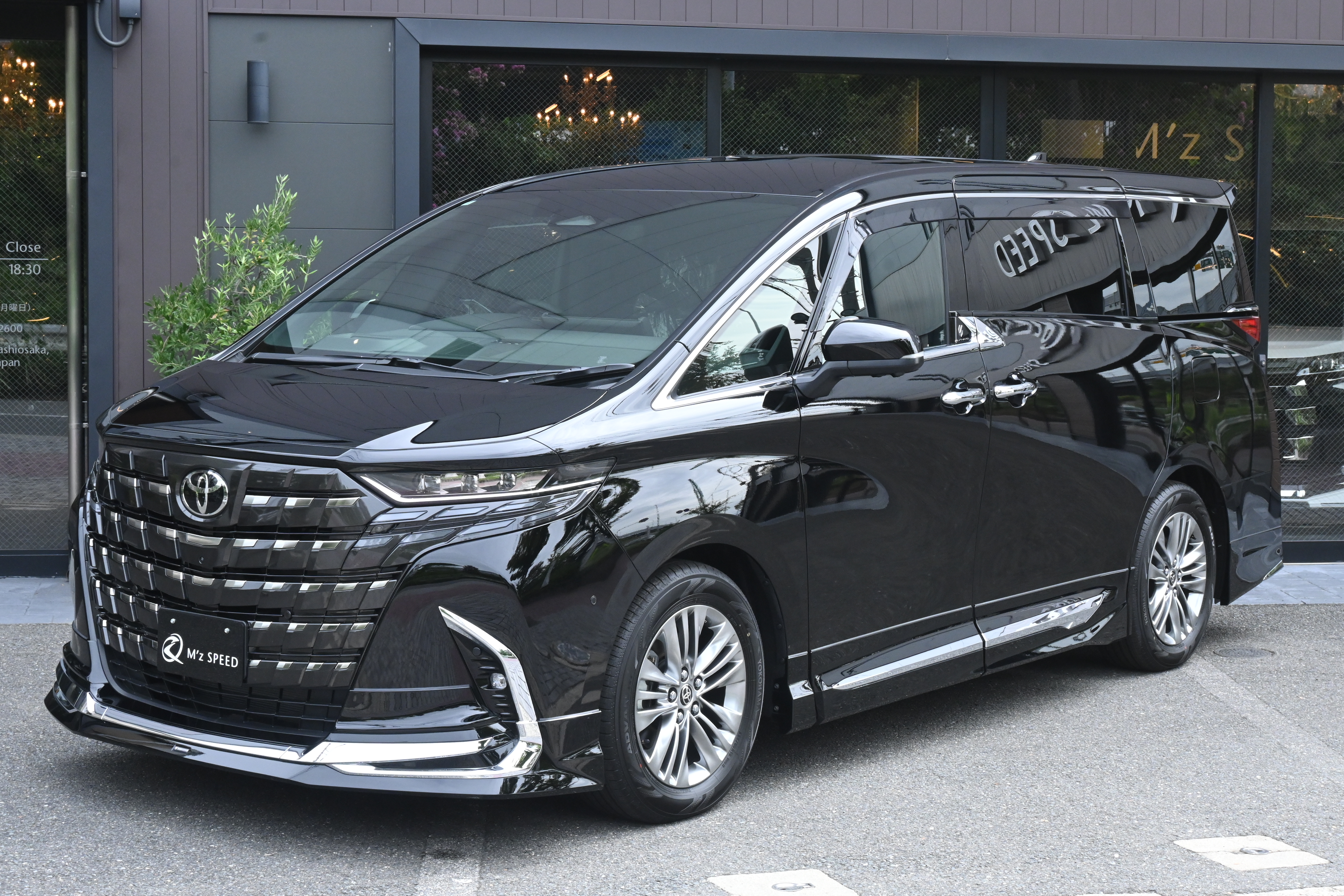 アルファード【展示車両】 2WD Z