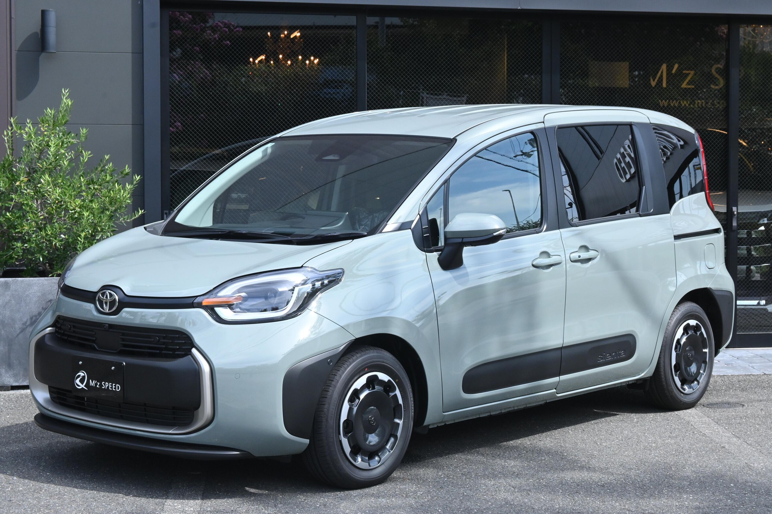 シエンタ【2026年4月上旬入庫予定】 2WD HYBRID Z