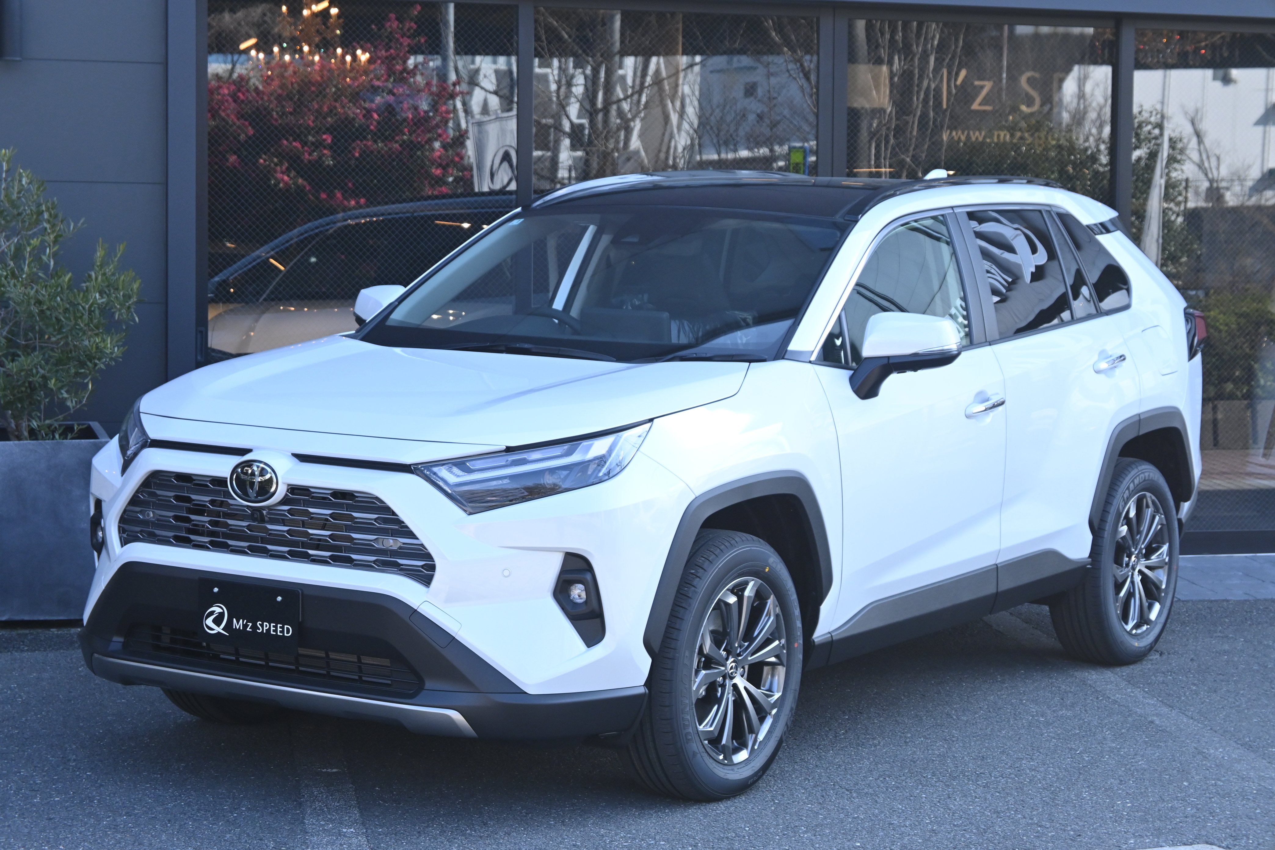 RAV4【2025年12月中旬入庫予定】 4WD HYBRID G