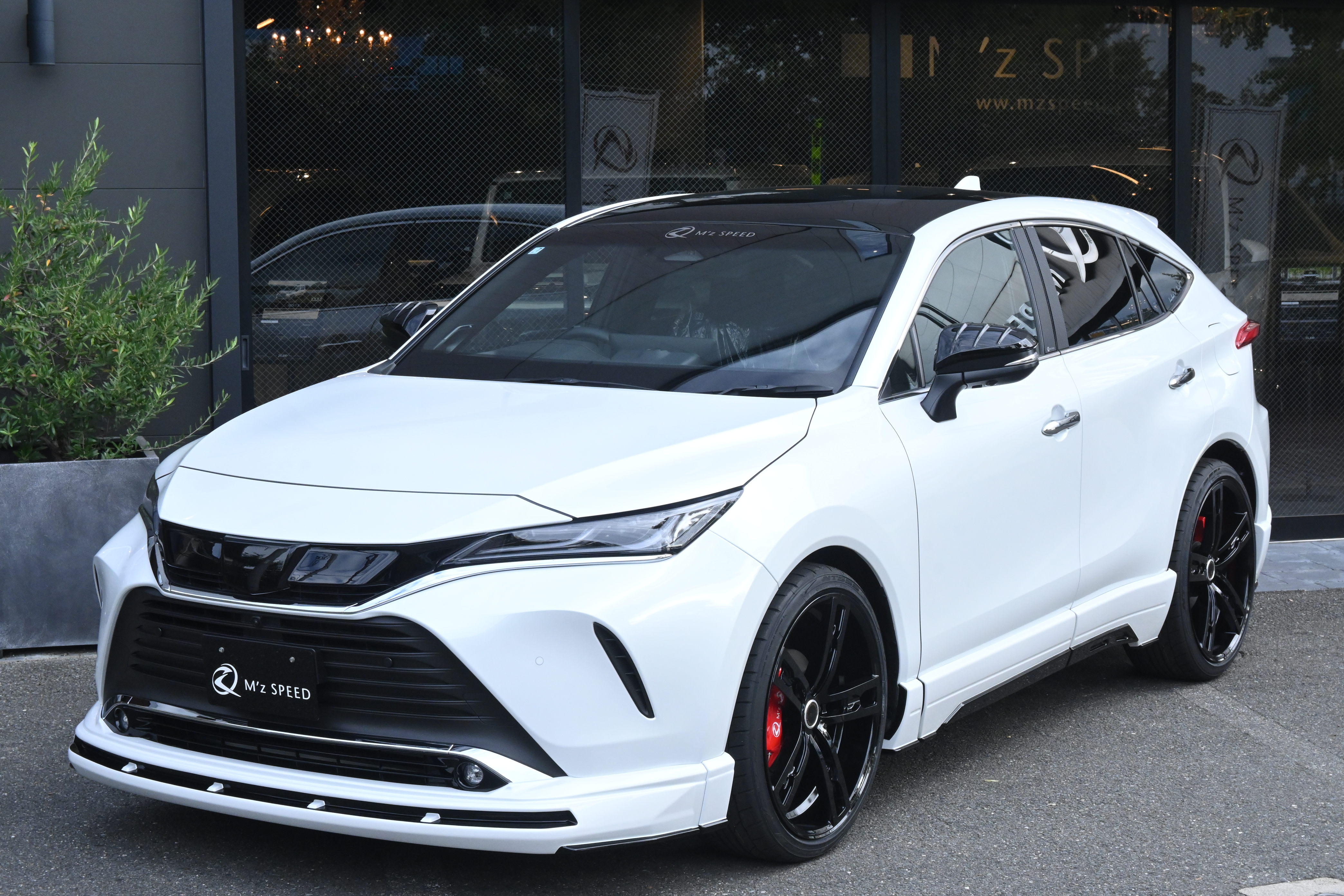 ハリアー  2WDHYBRID Z lether package Night Shade