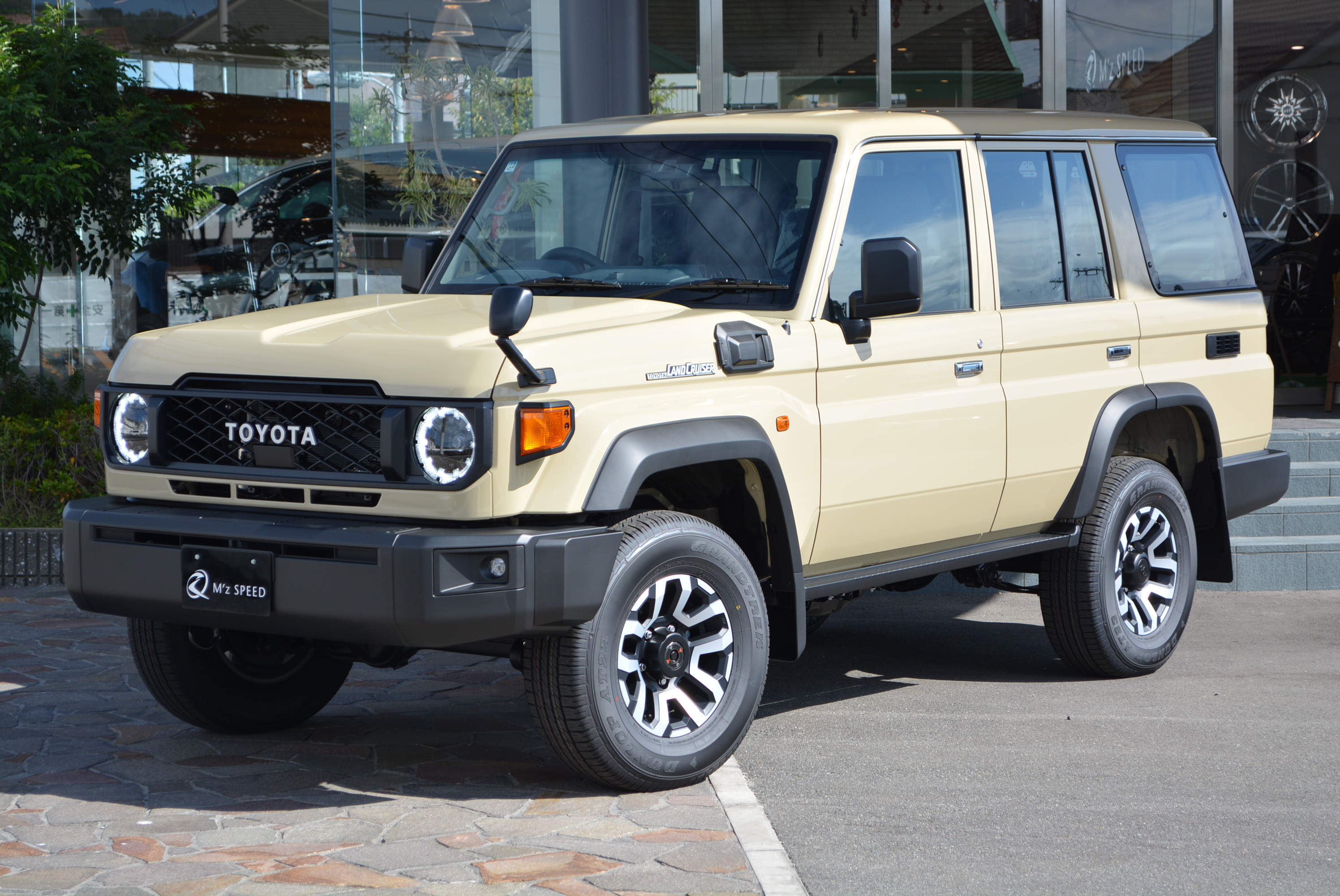 ランドクルーザー70【在庫車】 4WD ディーゼル AX