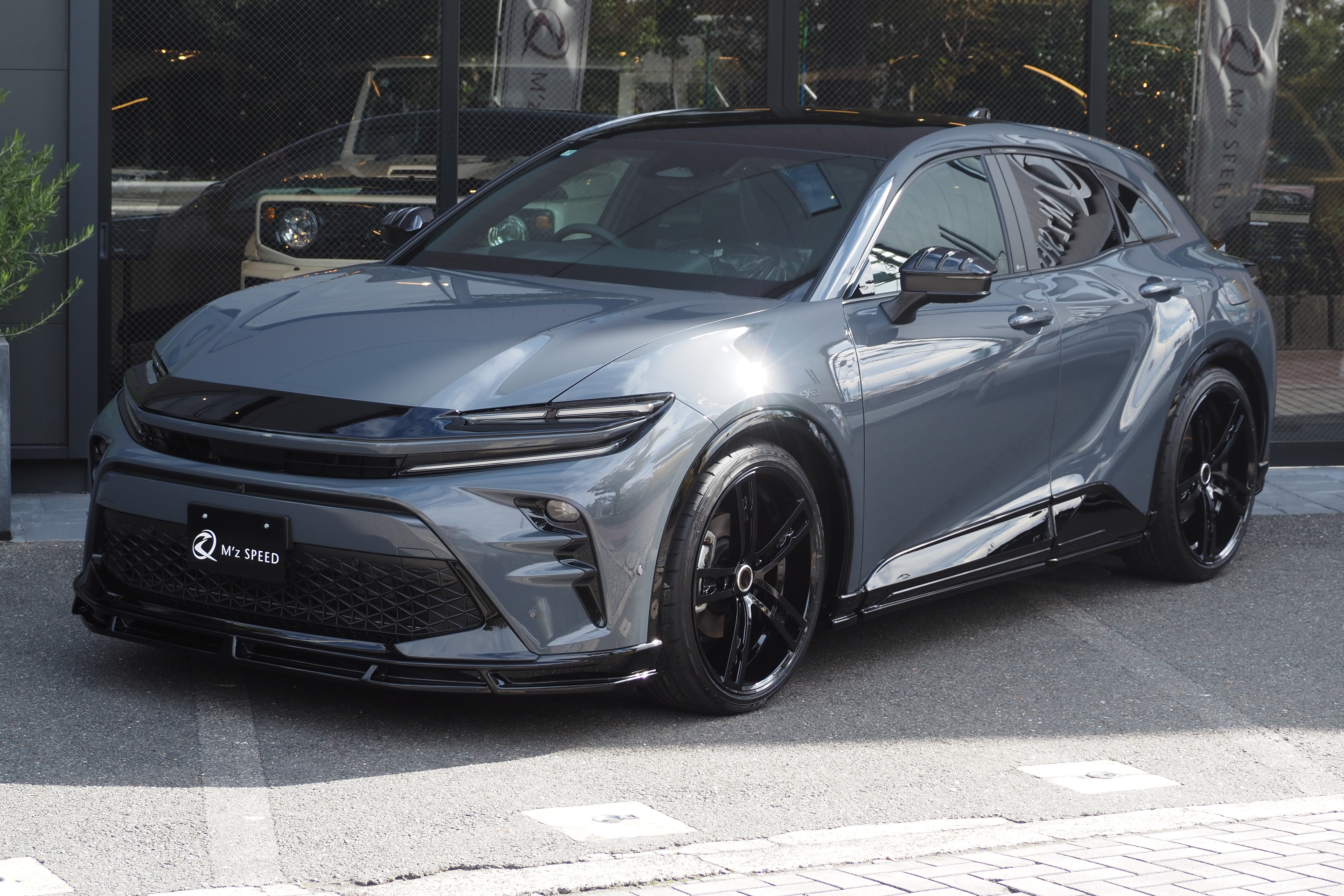 クラウンスポーツ【展示車両】 4WD SPORT Z THE 70th