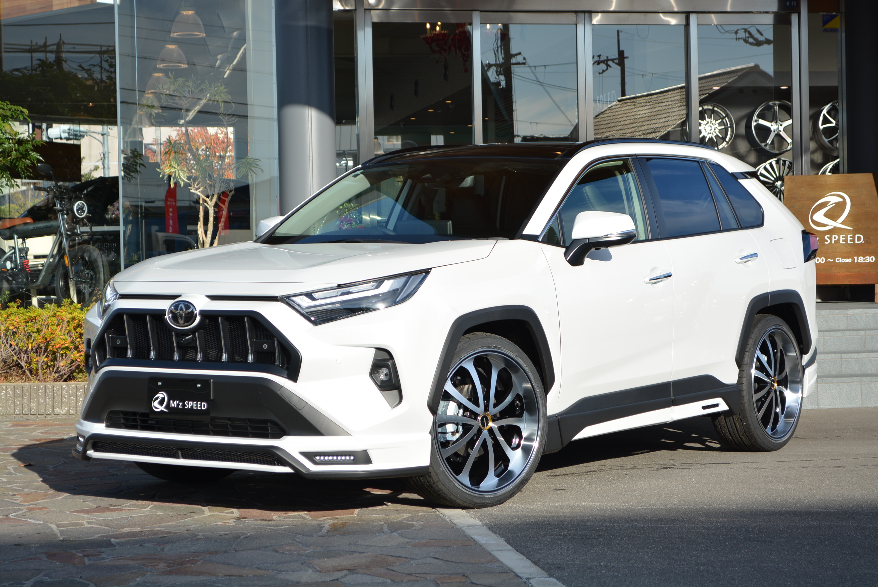 RAV4【展示車】 4WD HYBRID G