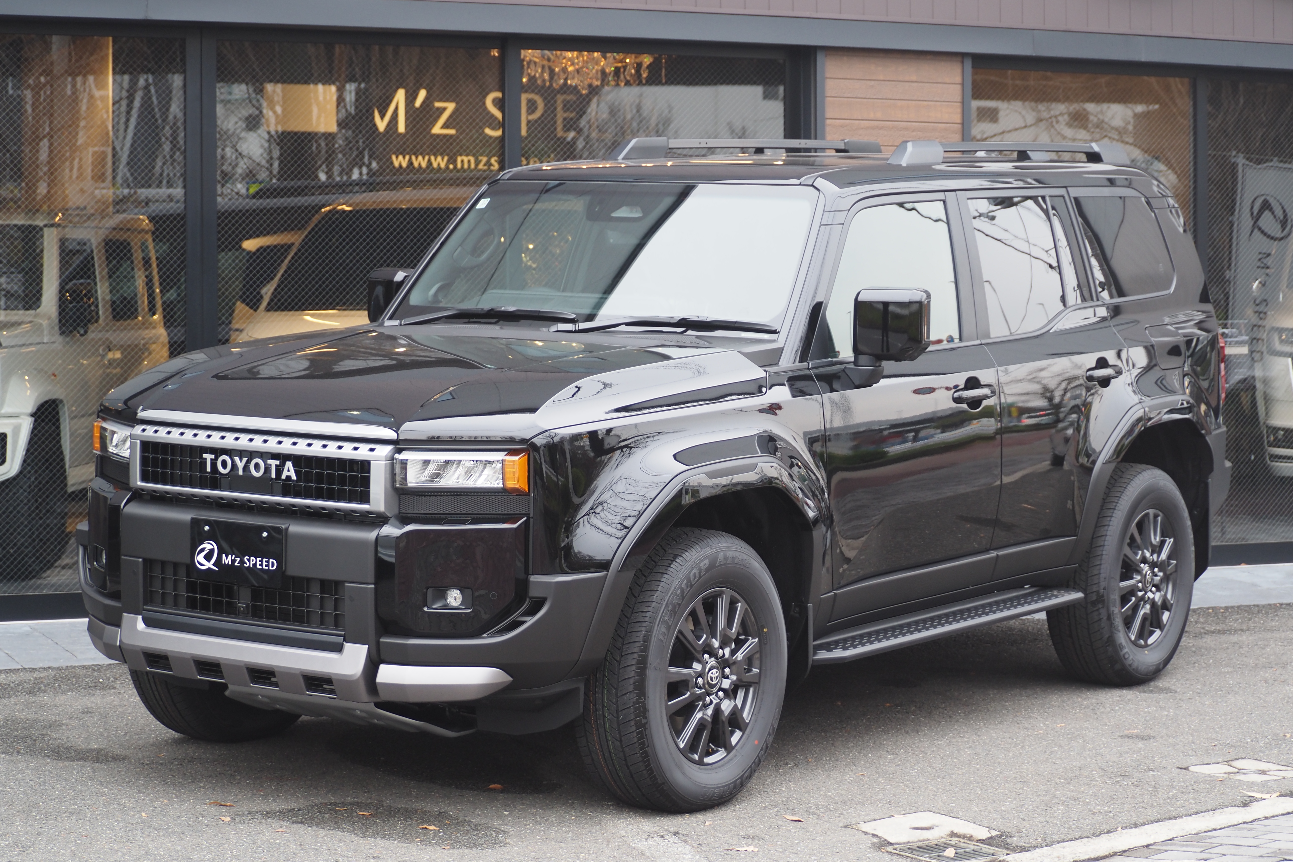 ランドクルーザー250【展示車両】 4WD ディーゼル VX 7人乗り