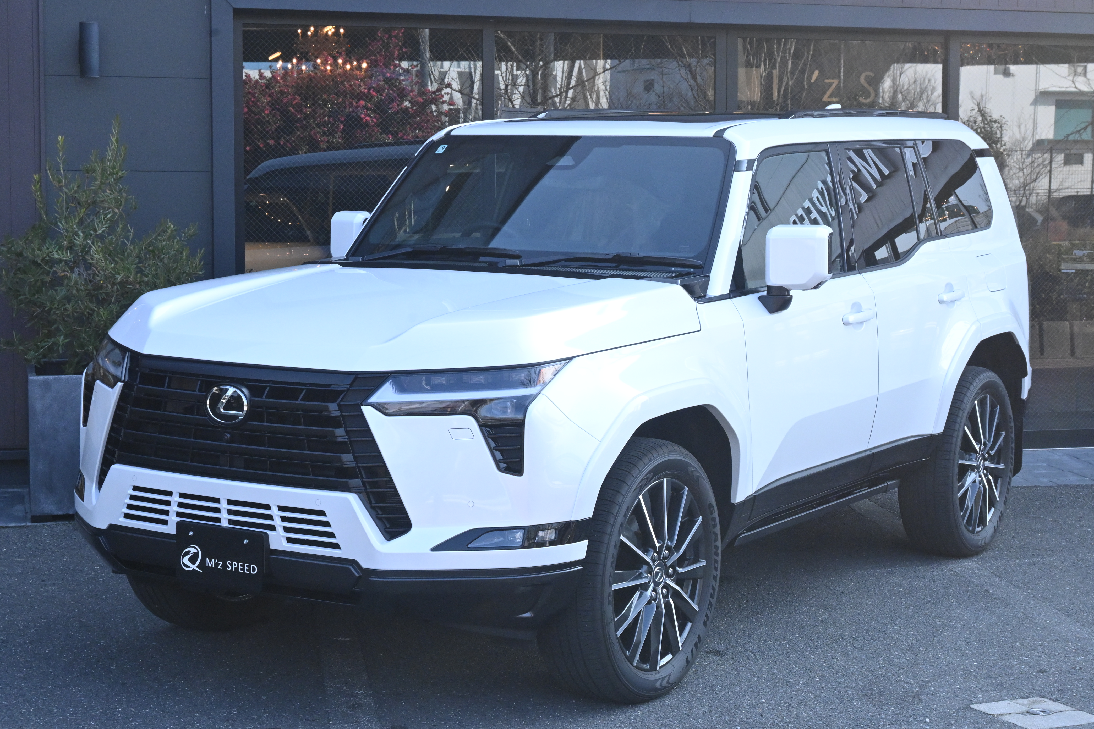 GX【展示車両】 AWD GX550 VERSION L