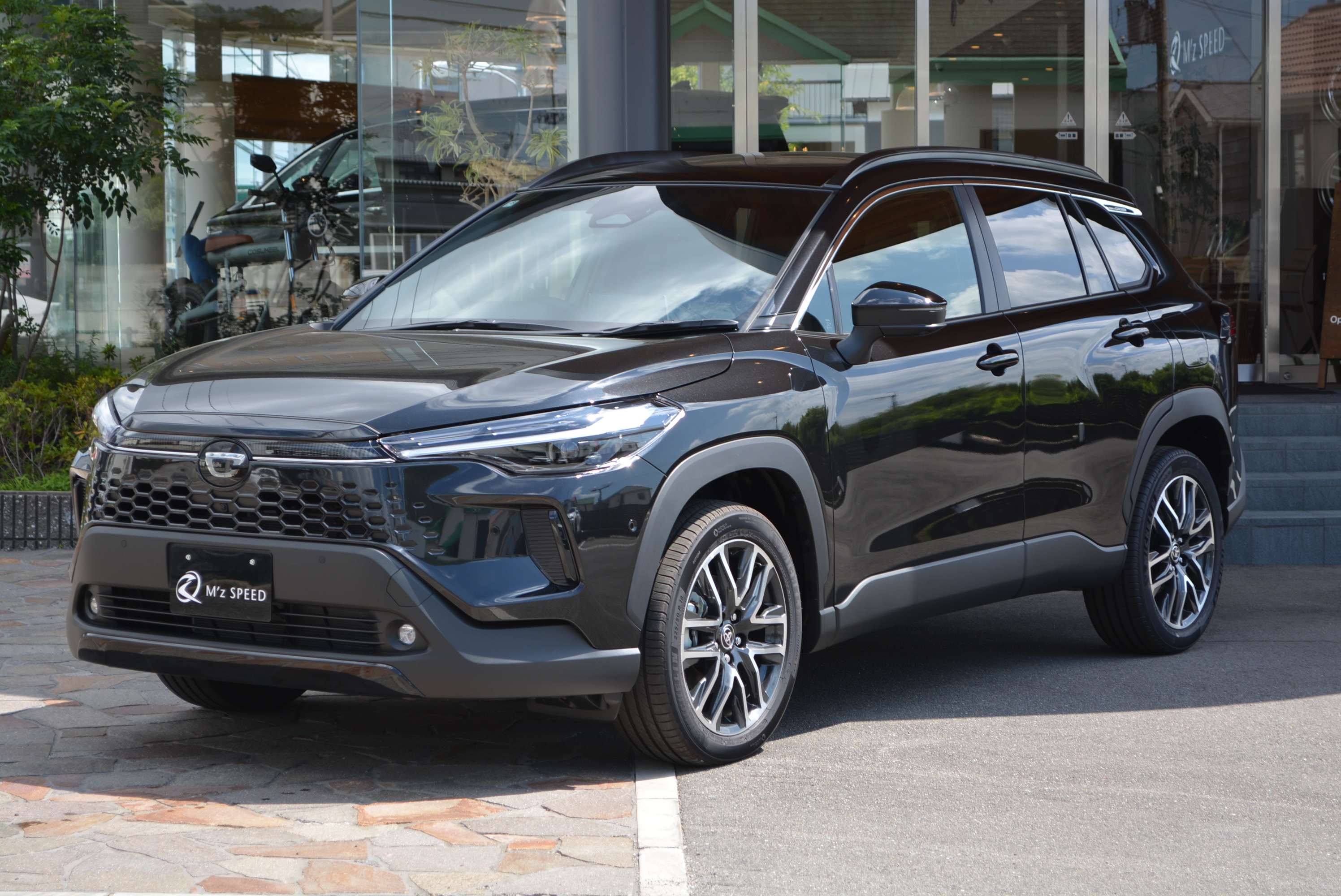 カローラクロス【展示車】 2WD HYBRID Z