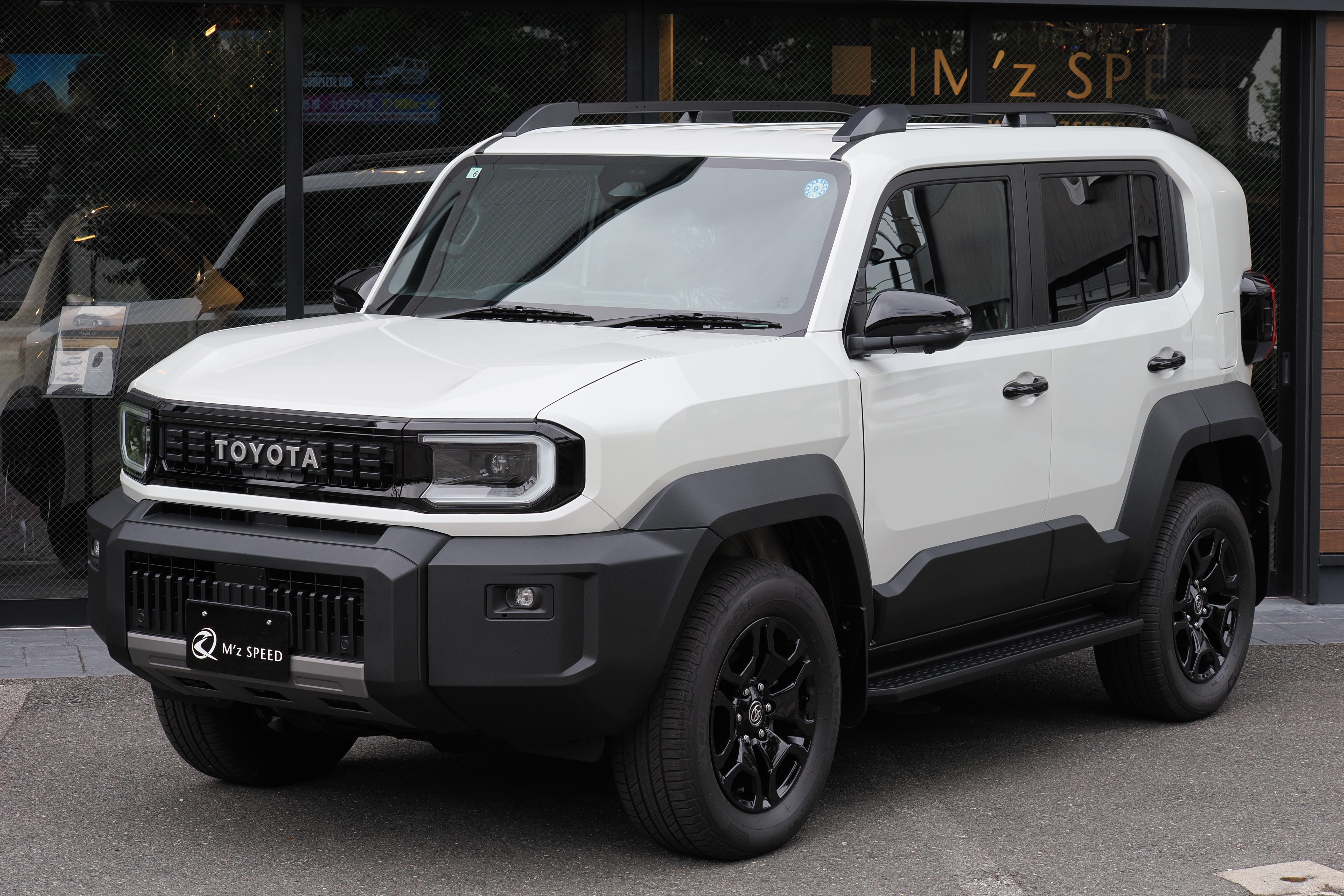 ランドクルーザーFJ【展示車両】 4WD VX