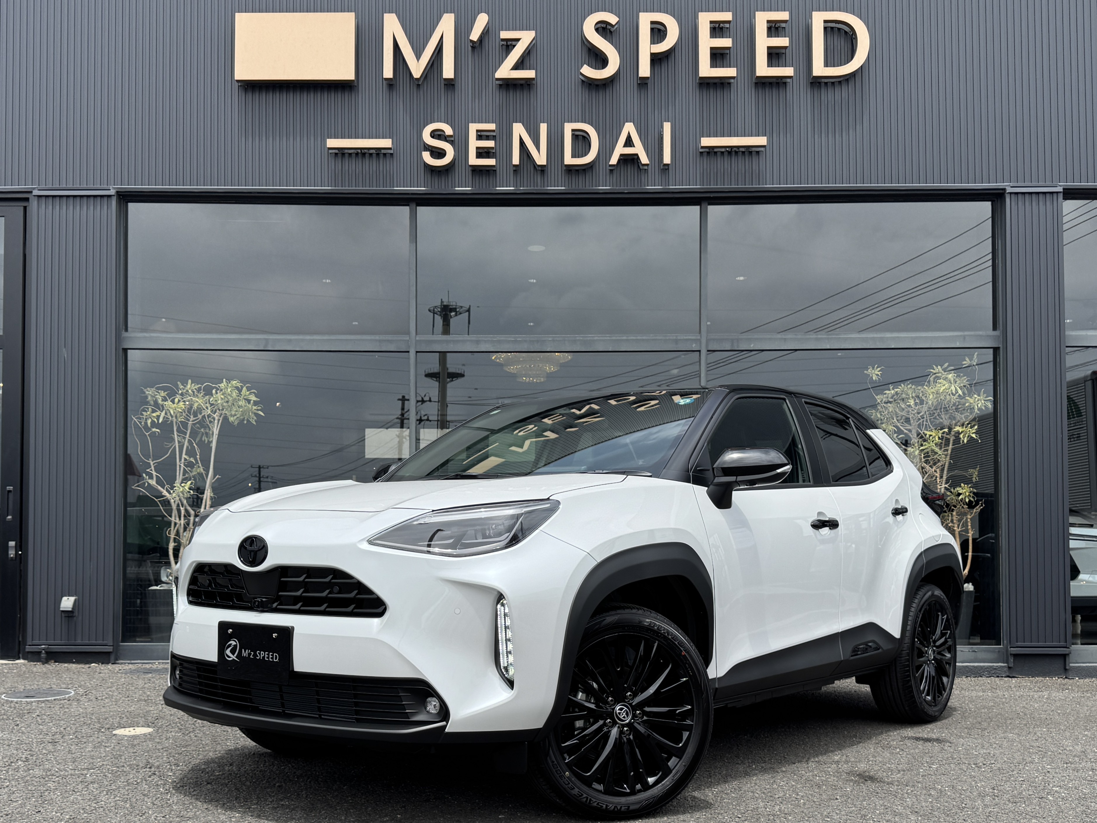 ヤリスクロス【在庫車】Mz仙台 ハイブリッドＺウルバーノ４ＷＤ