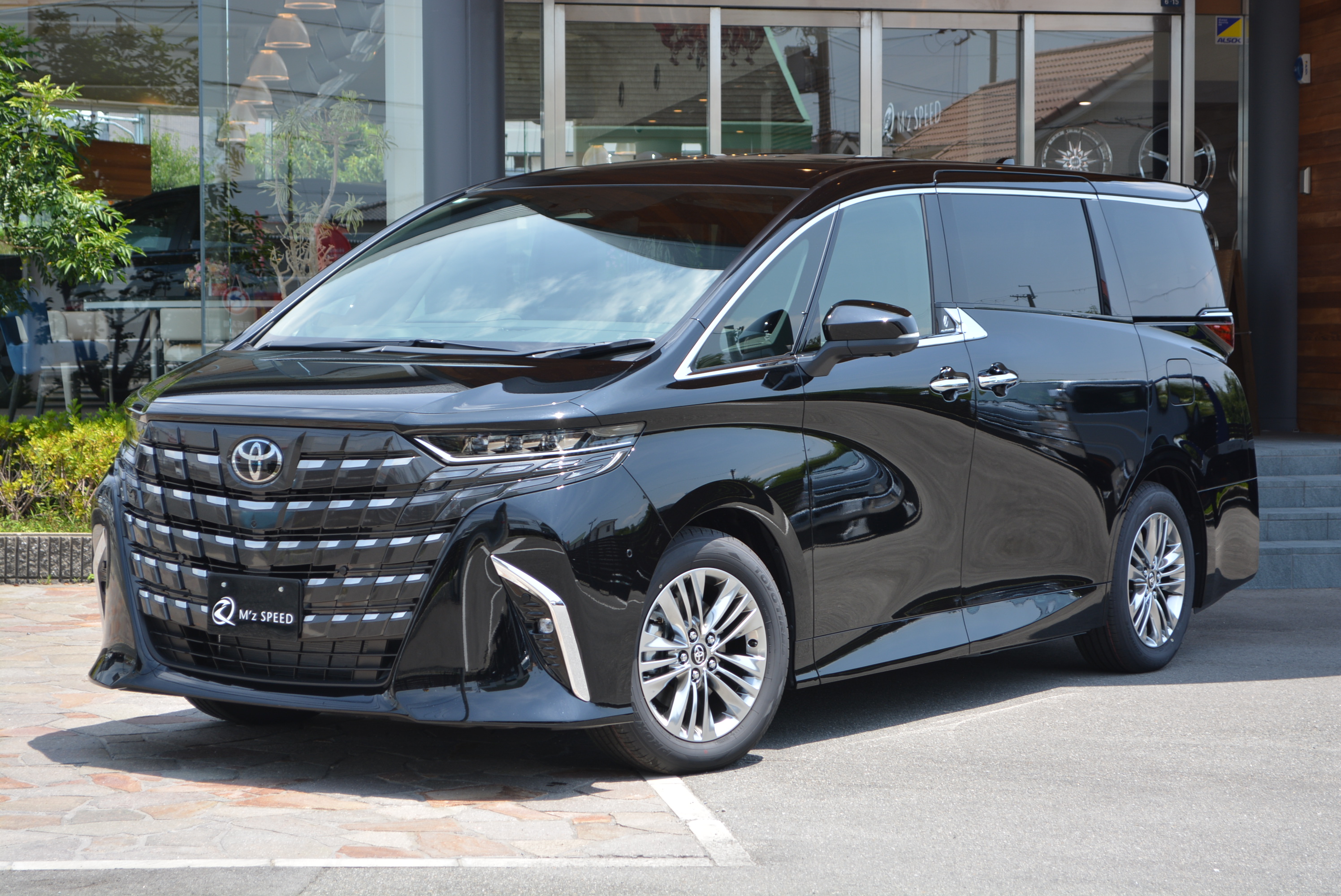 アルファード【在庫車】 2WD HYBRID Z