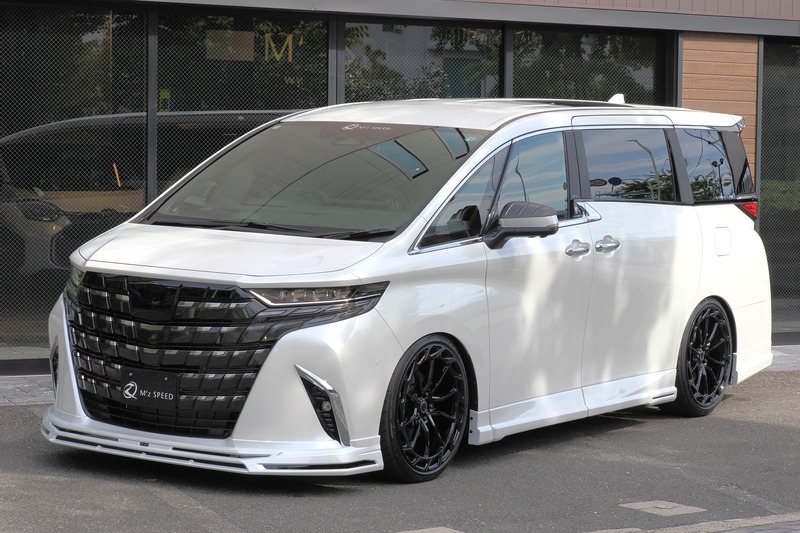 アルファード【展示車両】 2WD HYBRID Z