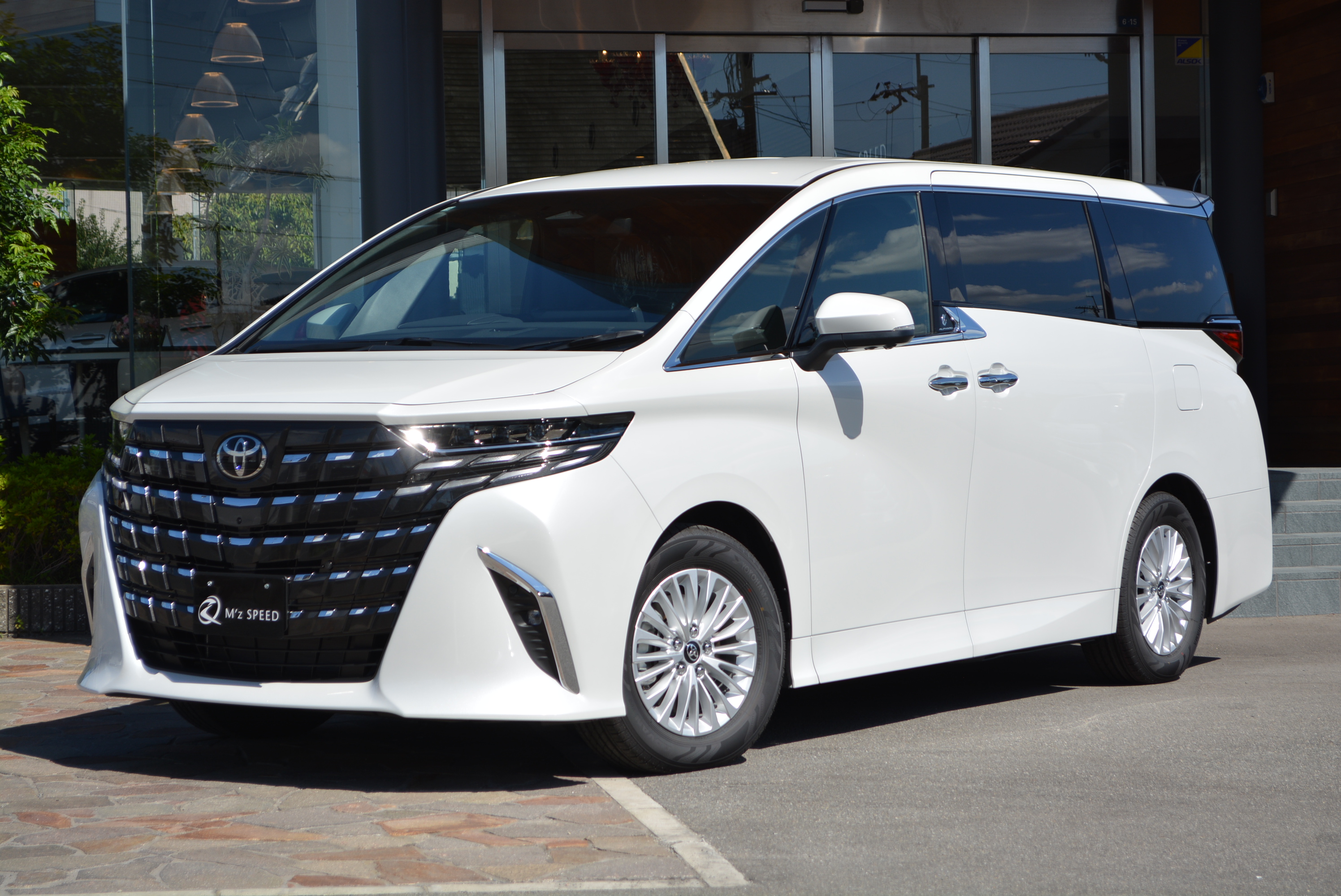 アルファード【在庫車】 2WD HYBRID G 7人乗り