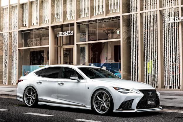 LEXUS LS F SPORT